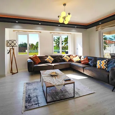 فيلة Fethiye'De Muestakil Yuezme Havuzlu 3 Yatak Odali Villa Ali Bey