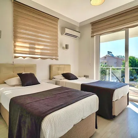 Fethiye'De Muestakil Yuezme Havuzlu 3 Yatak Odali Villa Ali Bey فيلة